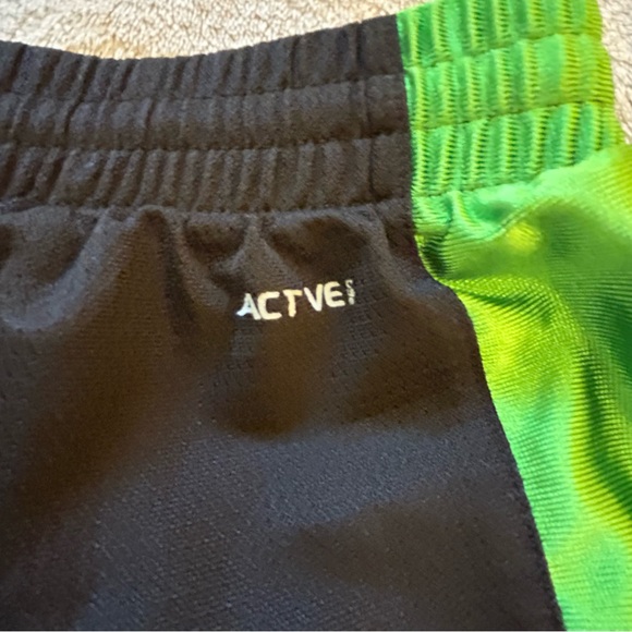 Adidas black green mens athletic shorts Size XL - Picture 3 of 9